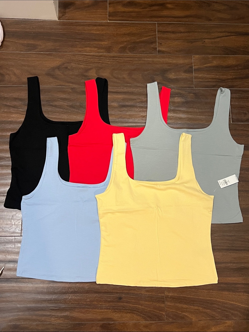 Lot of 5 Old Navy Tanks